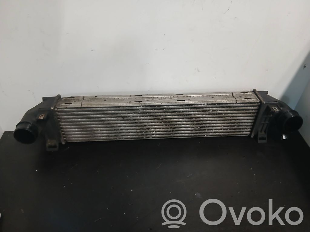 Volvo V70 Interkūlerio radiatorius 