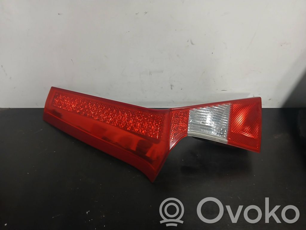 Volvo V70 Takaluukun takavalot 