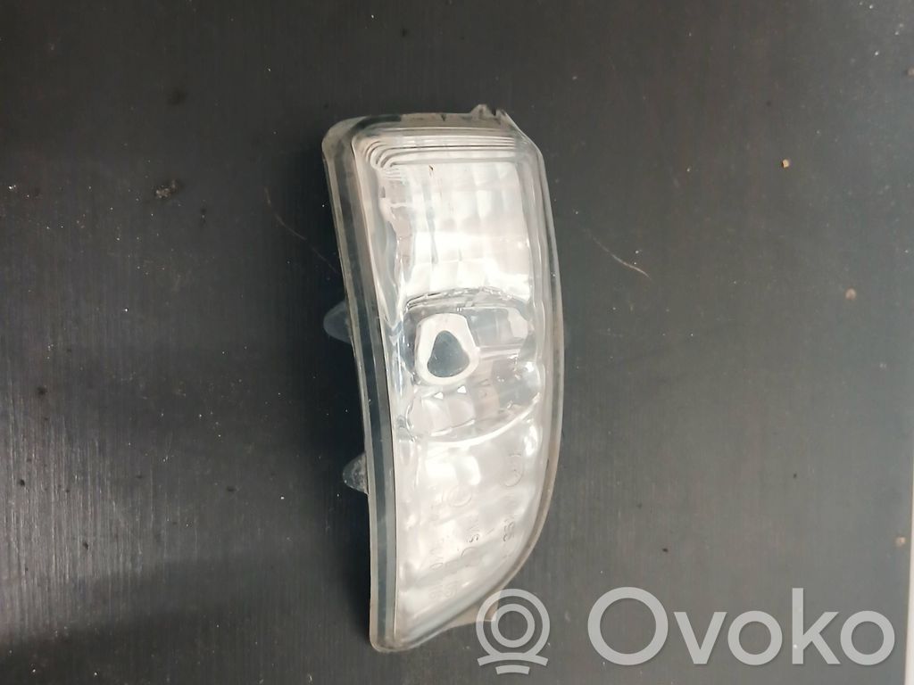 Volvo S80 Mirror indicator light 