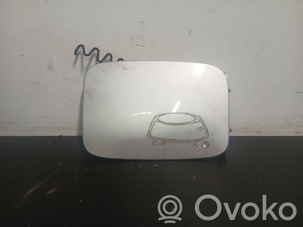 Volvo V50 Klapka wlewu paliwa 