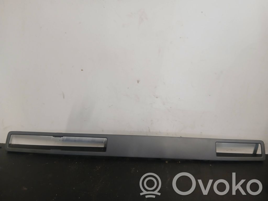Volvo V70 Panelės apdaila 