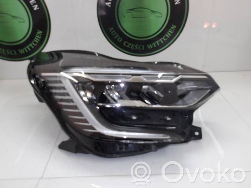 Renault Captur II Scheinwerfer 