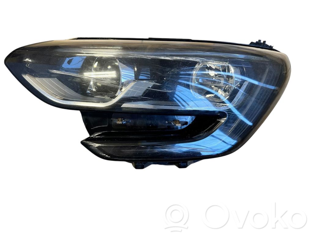Renault Megane IV Lampa przednia 