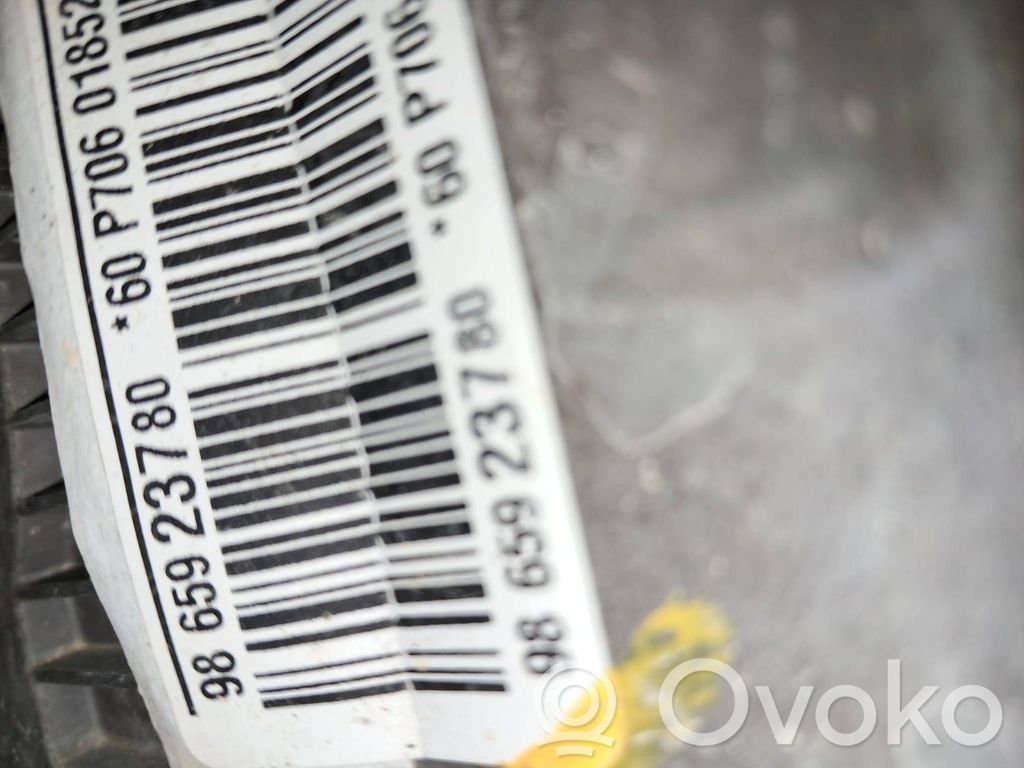 Opel Vivaro Lenkgetriebe 