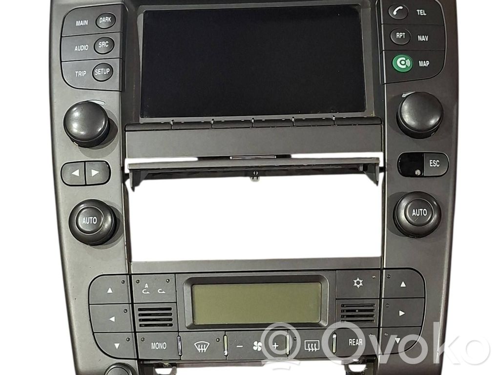 Lancia Thesis Panel / Radioodtwarzacz CD/DVD/GPS 