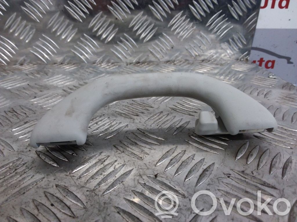 Volkswagen Golf V Aizmugurējais rokturis 