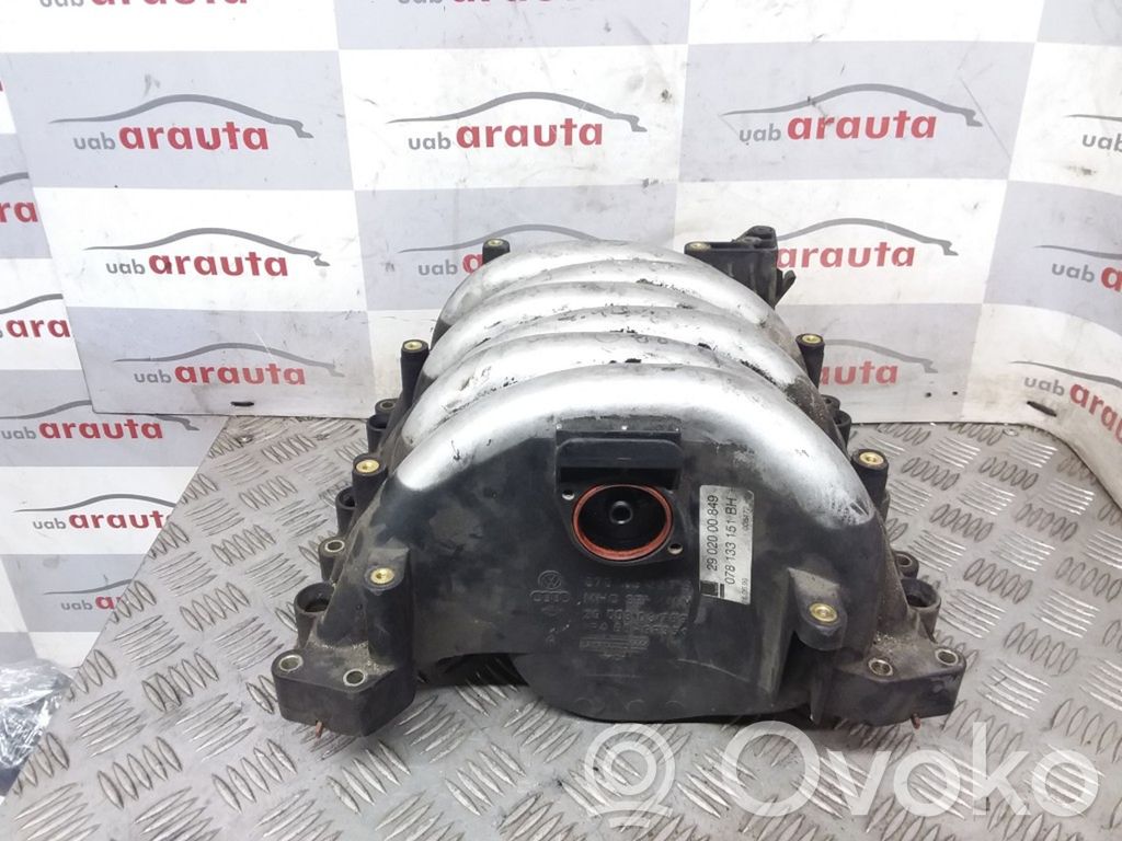 Audi A6 S6 C5 4B Colector de admisión 