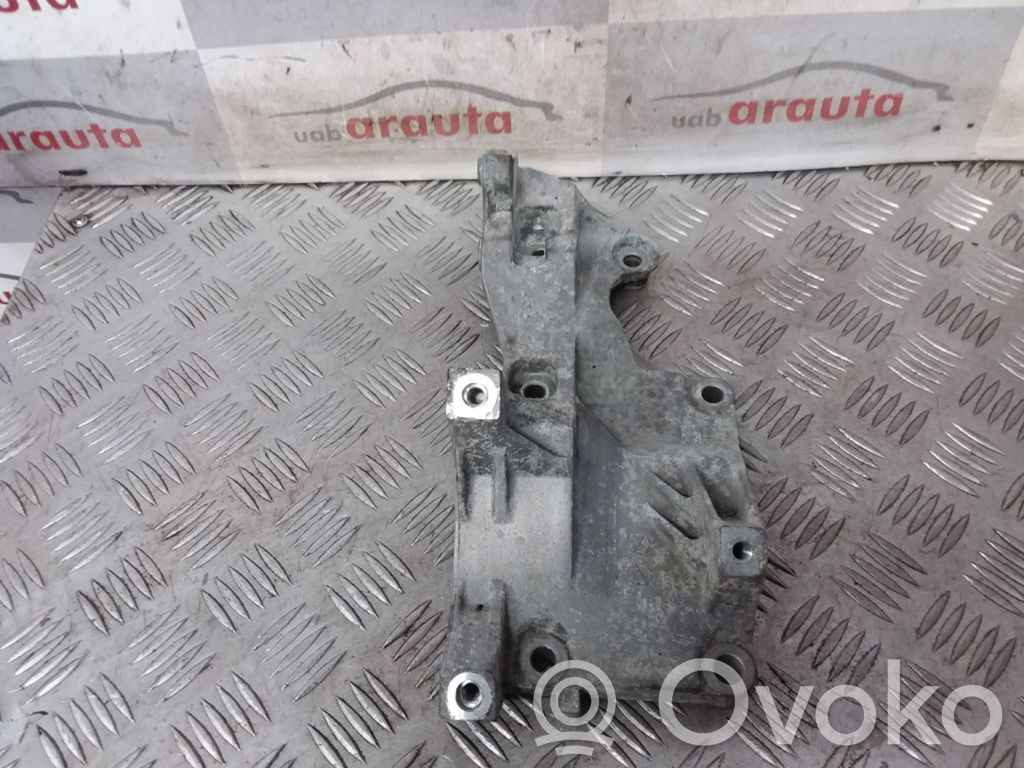 Volkswagen Polo Generator/alternator bracket 