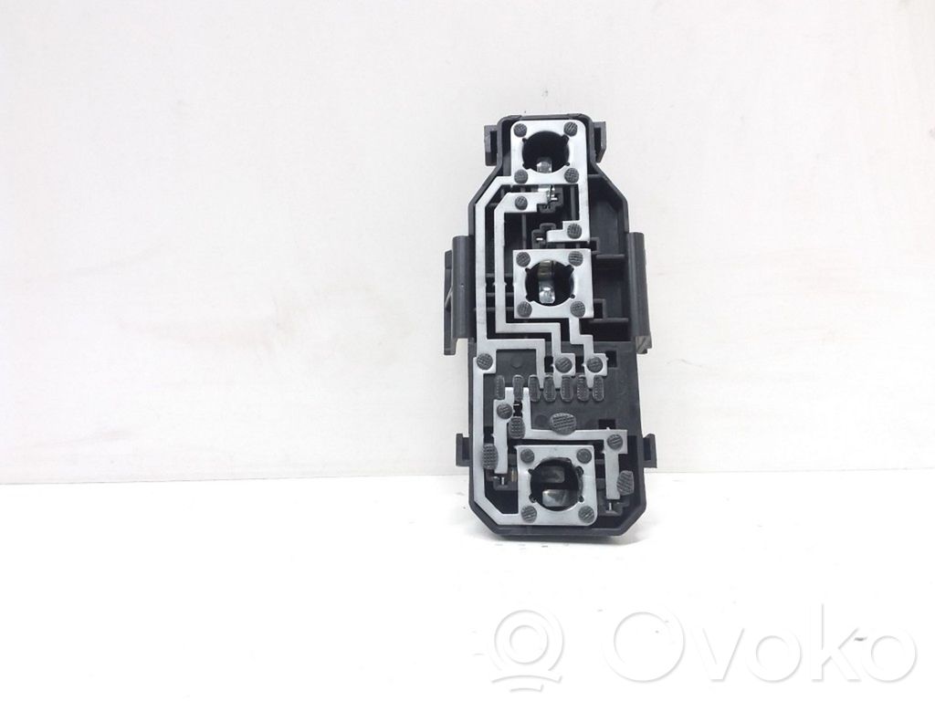 Tail light part