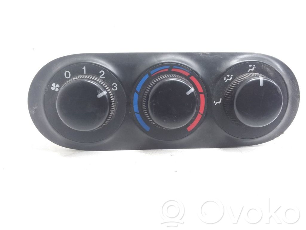 Mazda MPV Climate control unit 