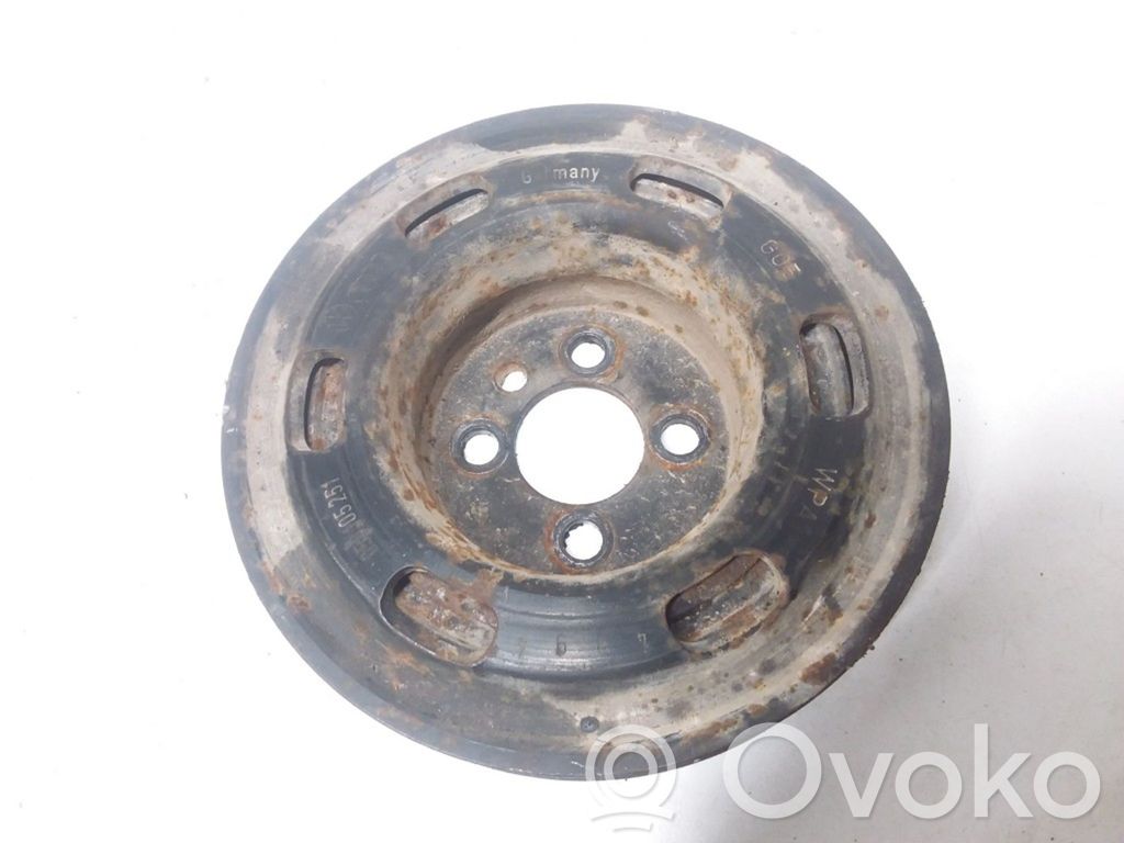 Audi A4 S4 B5 8D Riemenscheibe 
