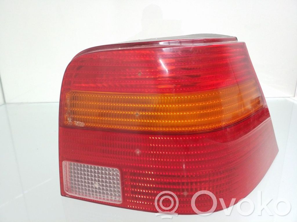 Volkswagen Golf IV Lampa tylna 