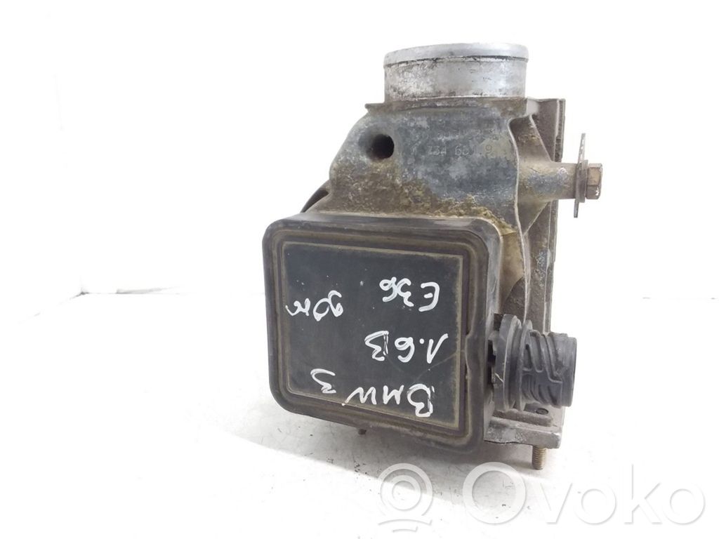 BMW 3 E36 Mass air flow meter 