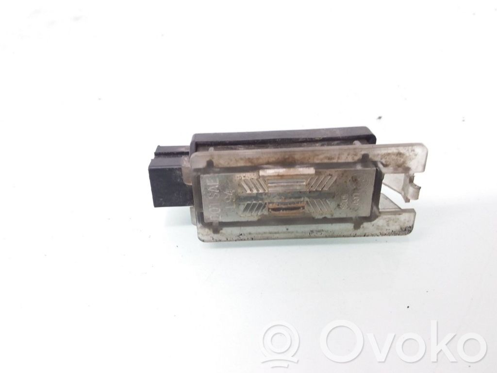 Renault Scenic I Lampa oświetlenia tylnej tablicy rejestracyjnej 