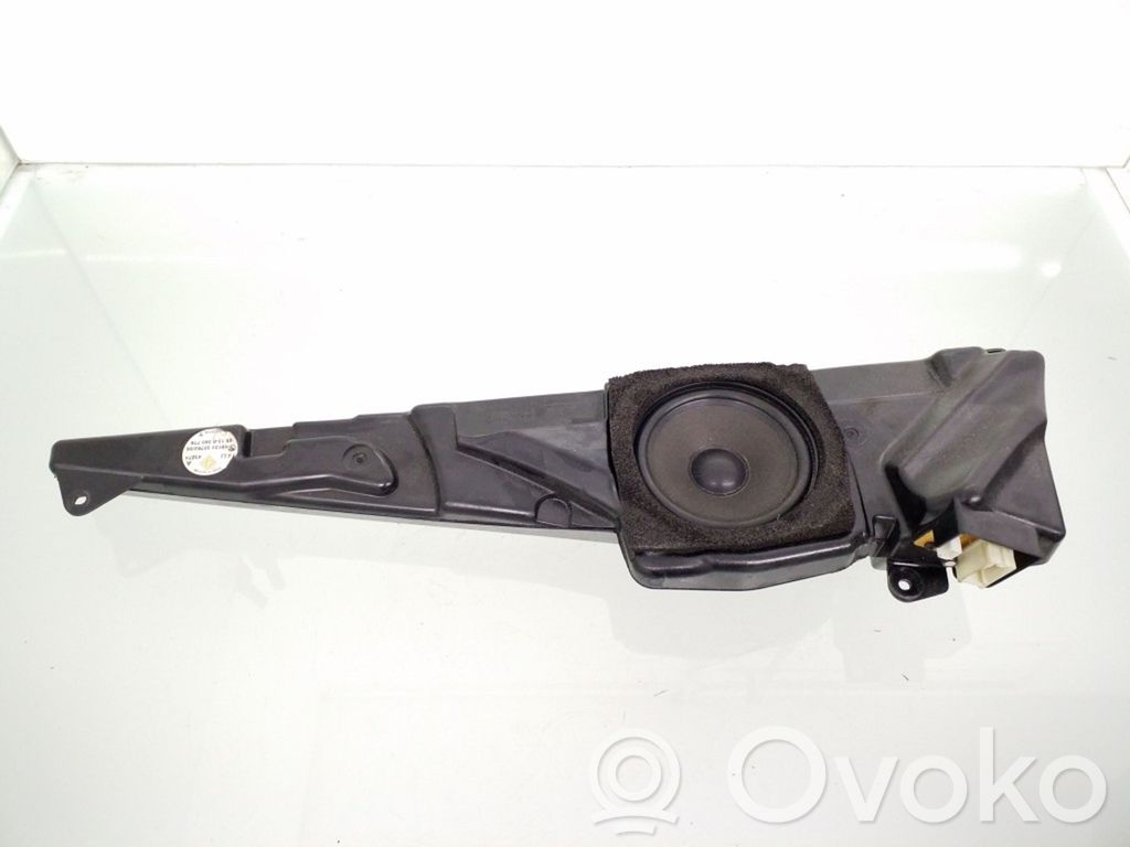 BMW 5 E39 Front door speaker 