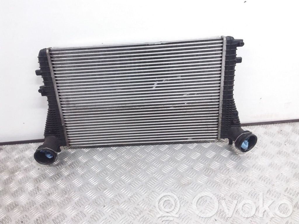 Volkswagen Touran I Radiador intercooler 