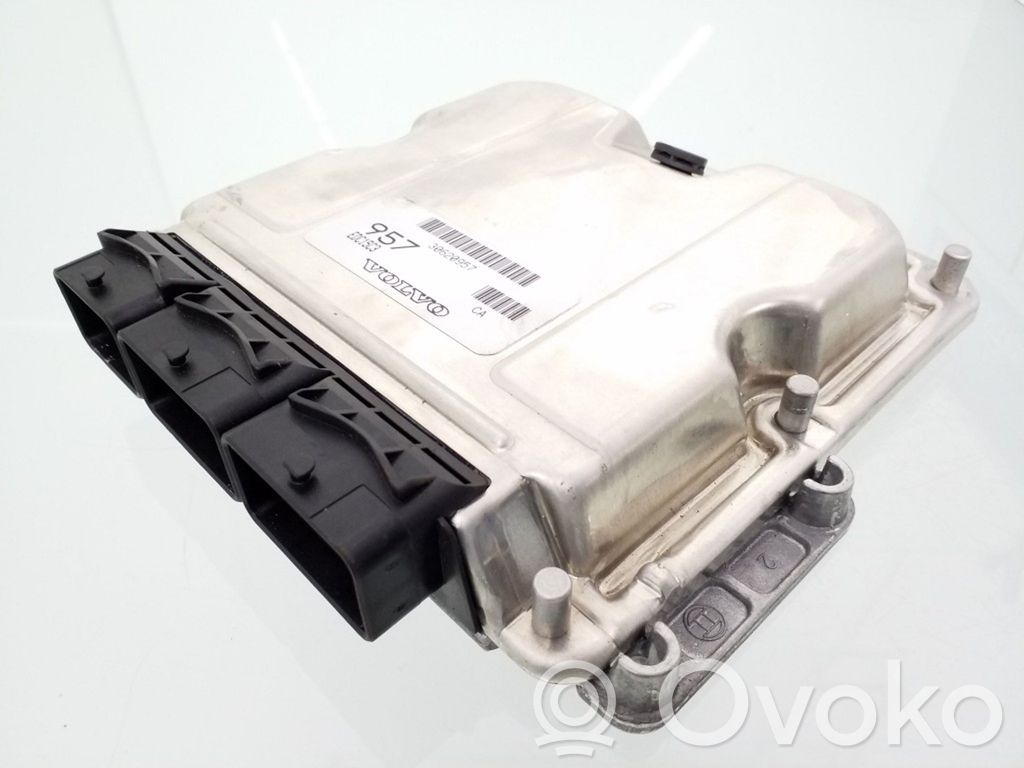 Volvo S40, V40 Engine control unit/module 