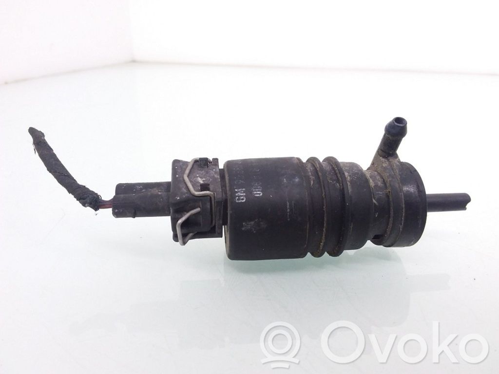 Opel Vectra C Windscreen/windshield washer pump 