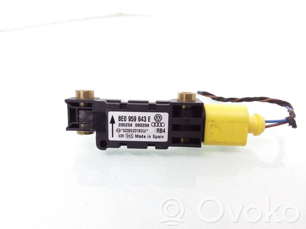 Audi A6 S6 C5 4B Sensor impacto/accidente para activar Airbag 