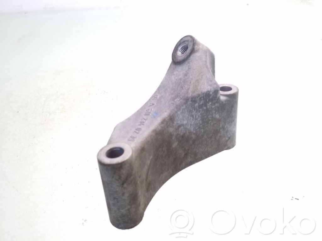 Mercedes-Benz E W211 Other engine part 