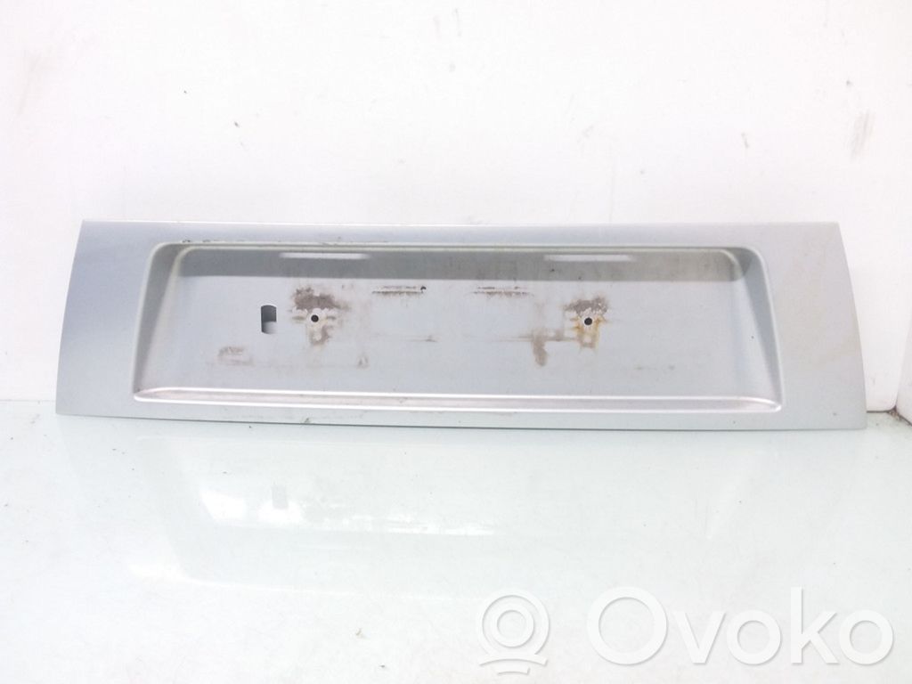 Seat Alhambra (Mk1) Tailgate trim 
