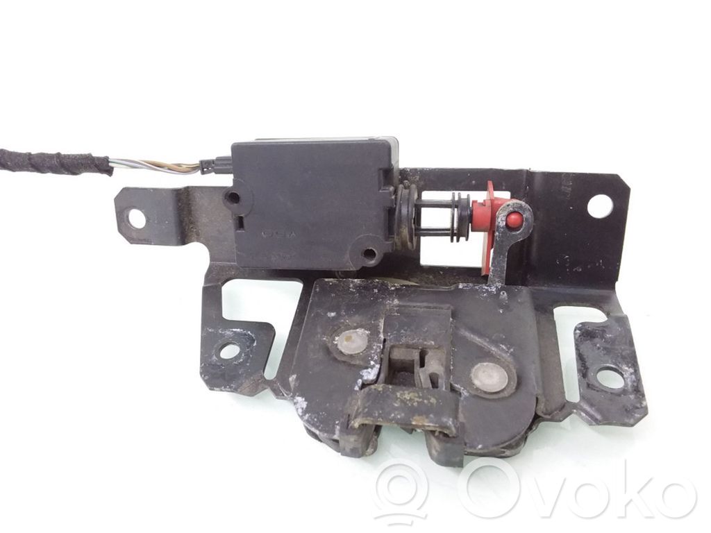 Tailgate/trunk/boot lock/catch/latch   7026192,51247026192