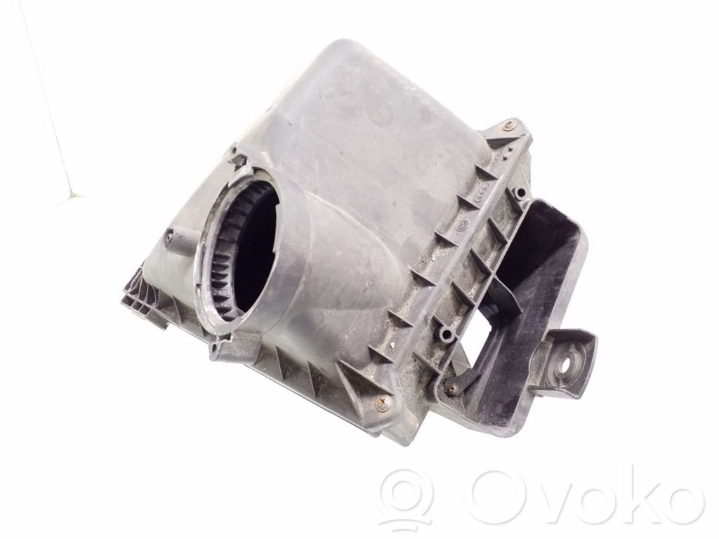 Audi A4 S4 B6 8E 8H Oro filtro dėžė 