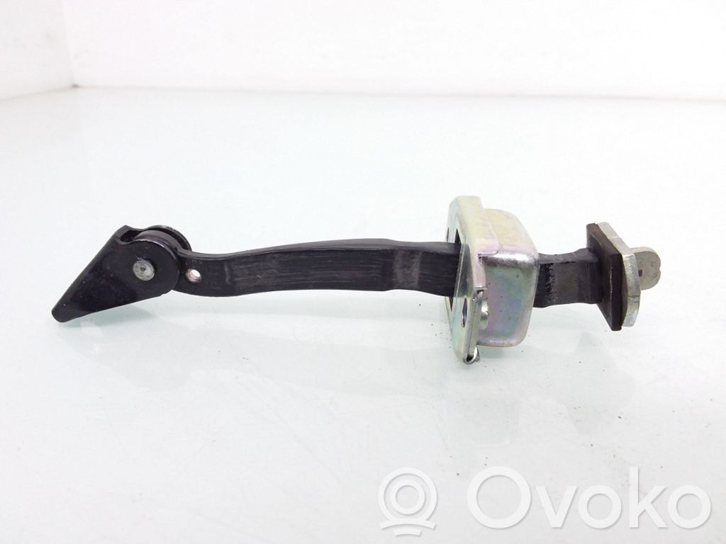 Nissan Qashqai Tope freno de puerta delantera 
