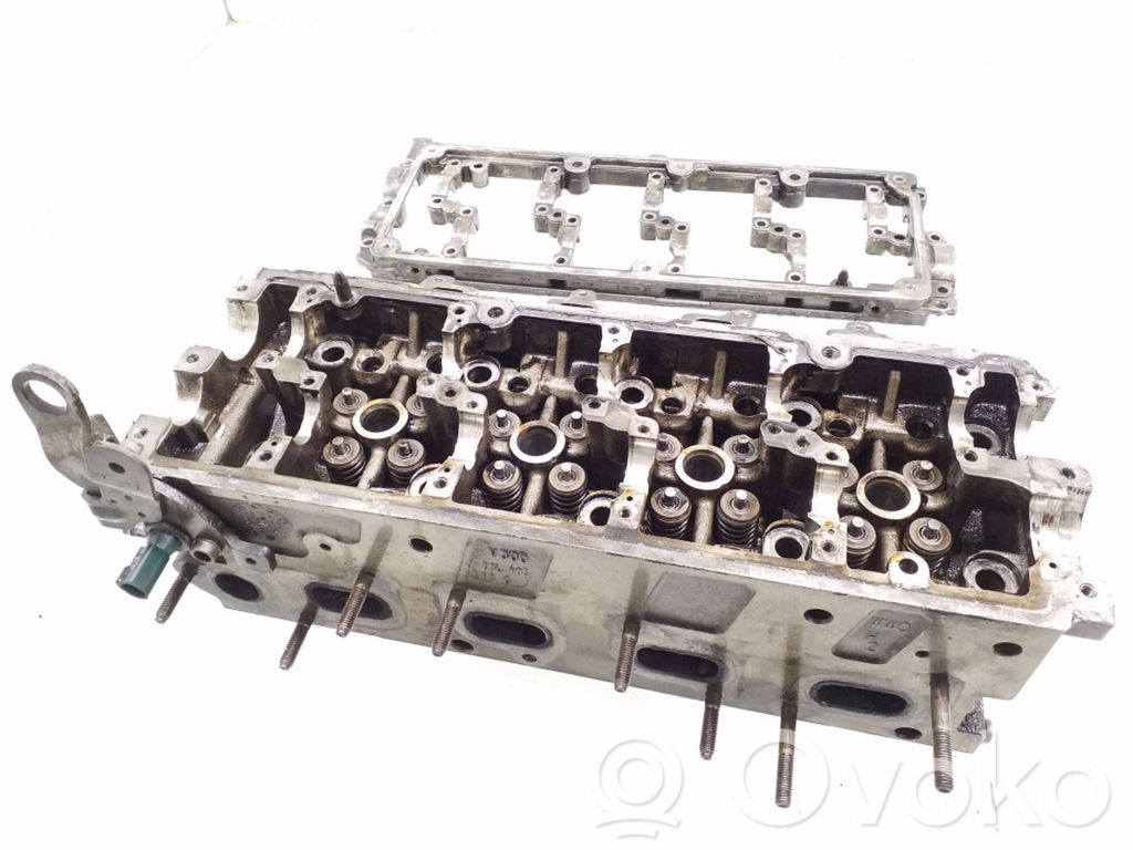 Volkswagen Transporter - Caravelle T5 Engine head 