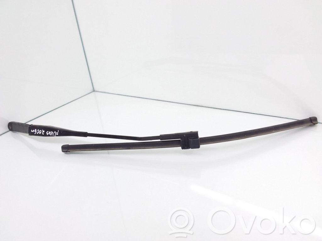 Ford Focus Front wiper blade arm 