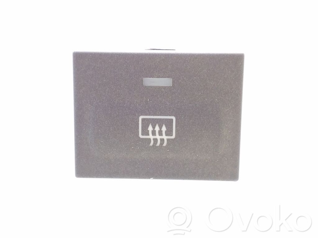 Ford Focus C-MAX Windscreen/window heater switch 