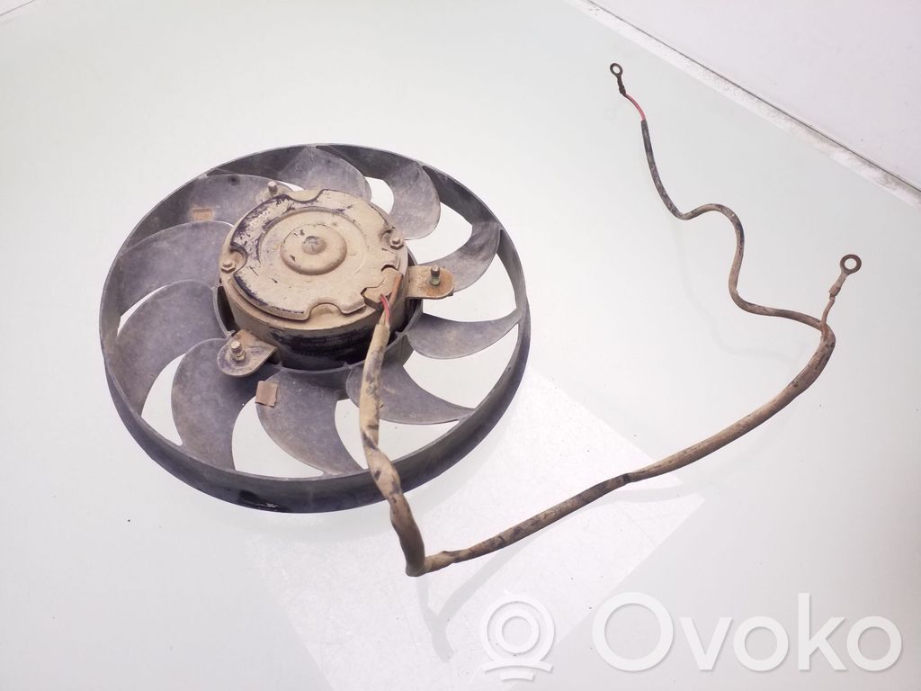Audi 80 90 S2 B4 Elektrinis radiatorių ventiliatorius 