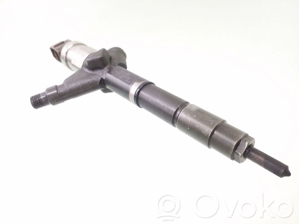 Nissan Primera Fuel injector 