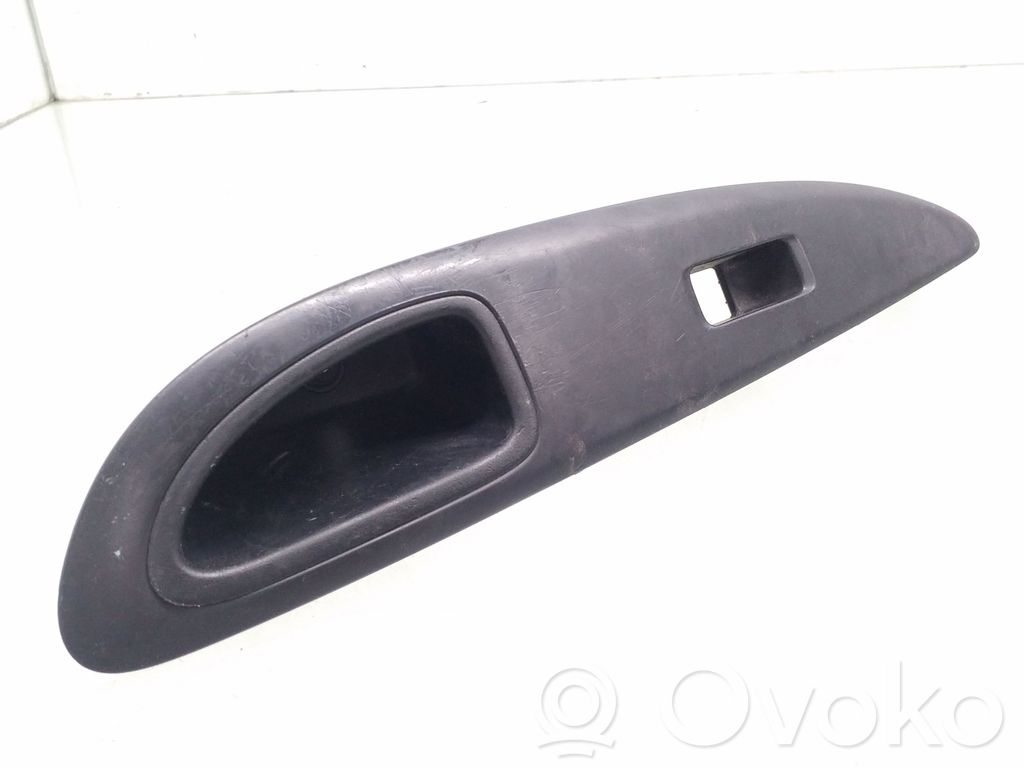 Nissan Primera Front door window switch trim 