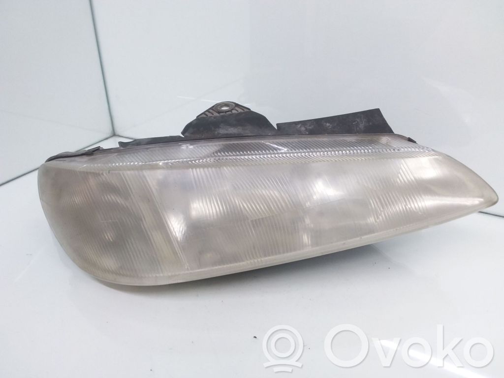 Peugeot 406 Headlight/headlamp 