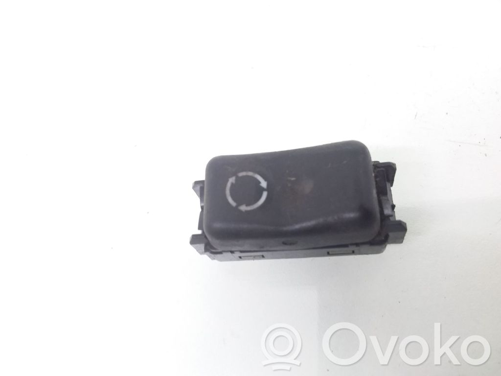 Mercedes-Benz E W124 Air circulation switch 
