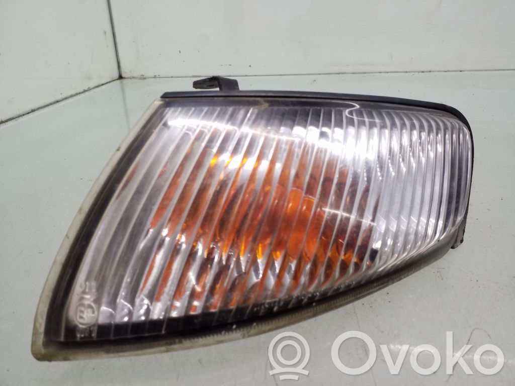 Mazda 626 Front indicator light 