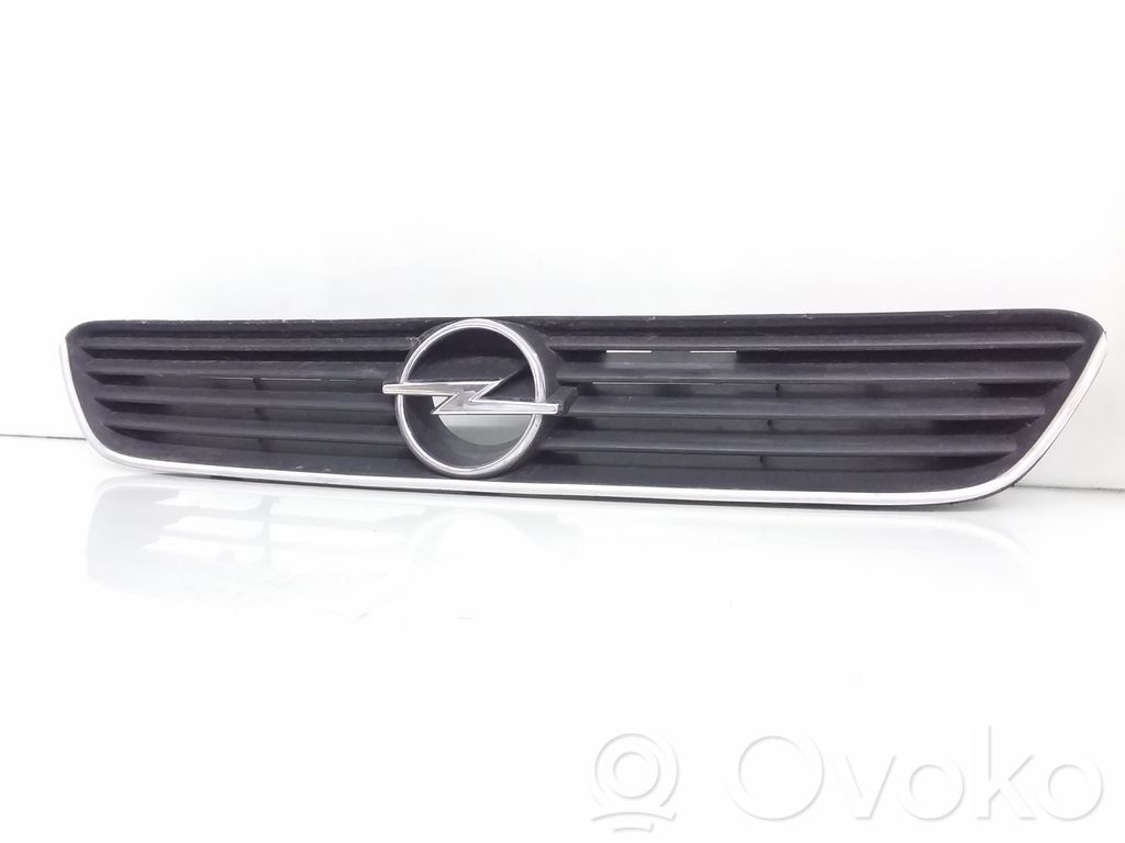 Opel Astra G Etusäleikkö 