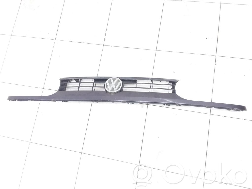Volkswagen Golf III Maskownica / Grill / Atrapa górna chłodnicy 