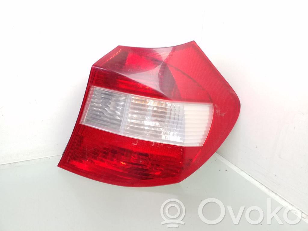 BMW 1 E81 E87 Galinis žibintas kėbule 