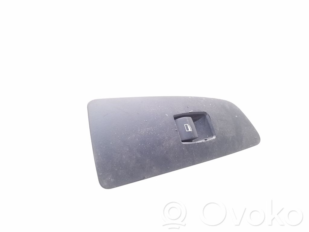 BMW 1 E81 E87 Electric window control switch 