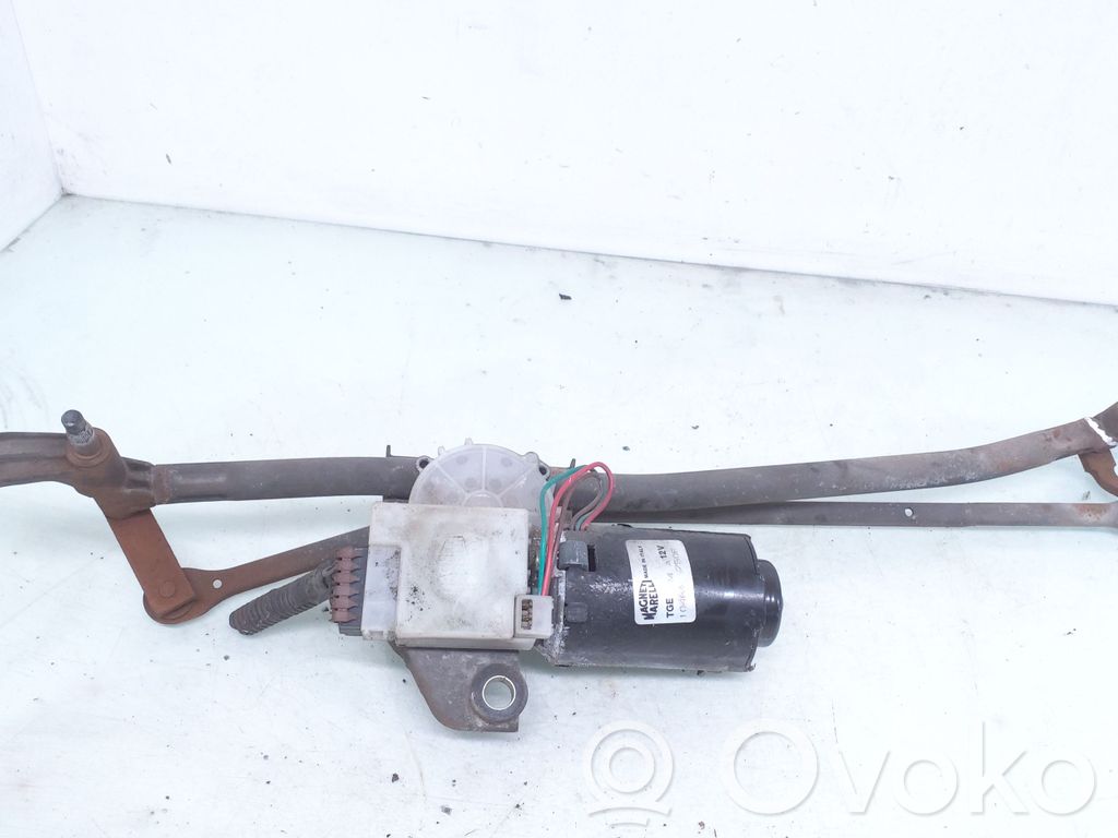 Motor și paralelogram ștergător parbriz
