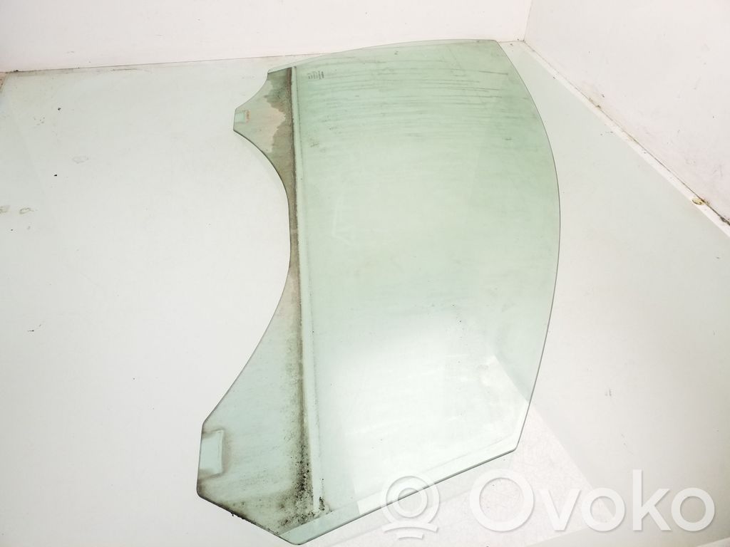 Volvo V50 Front door window glass four-door 