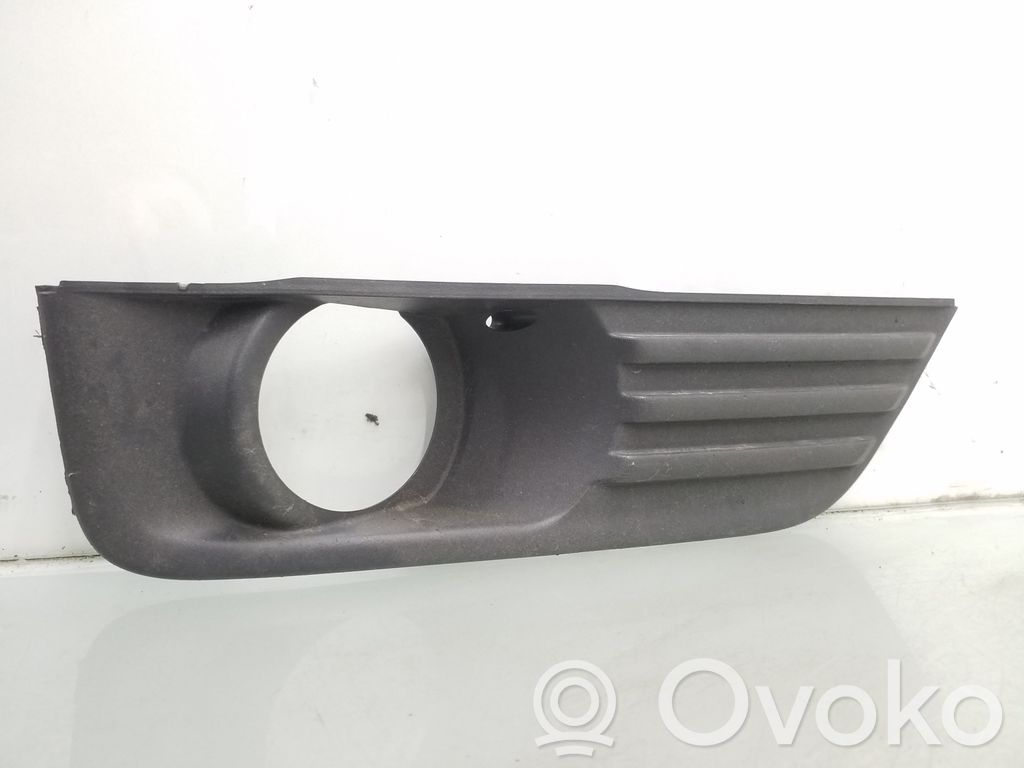 Ford Focus Front fog light trim/grill 