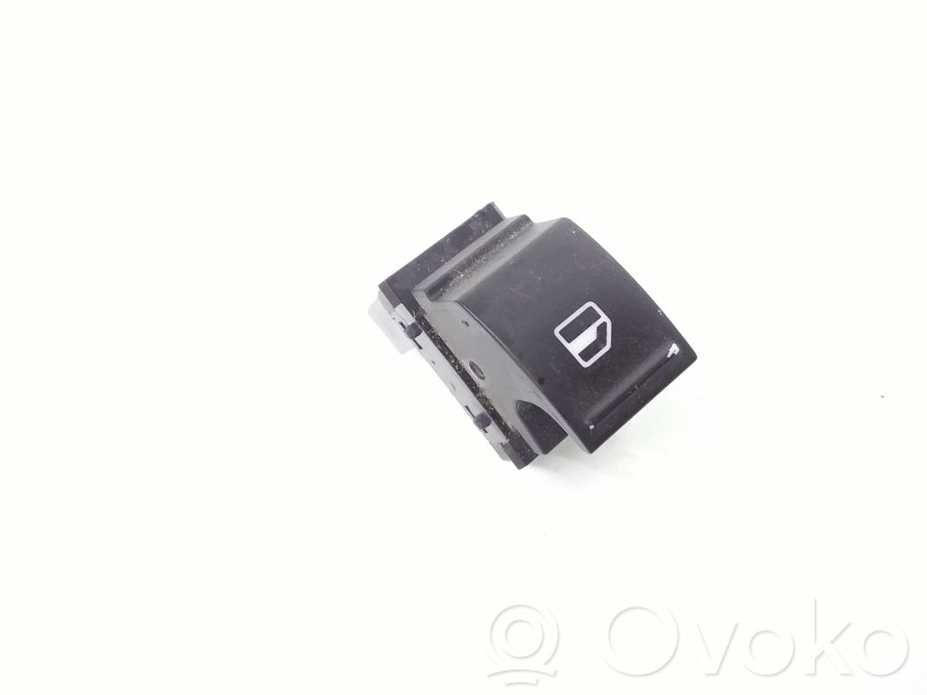 Volkswagen PASSAT B6 Interruttore di controllo dell’alzacristalli elettrico
