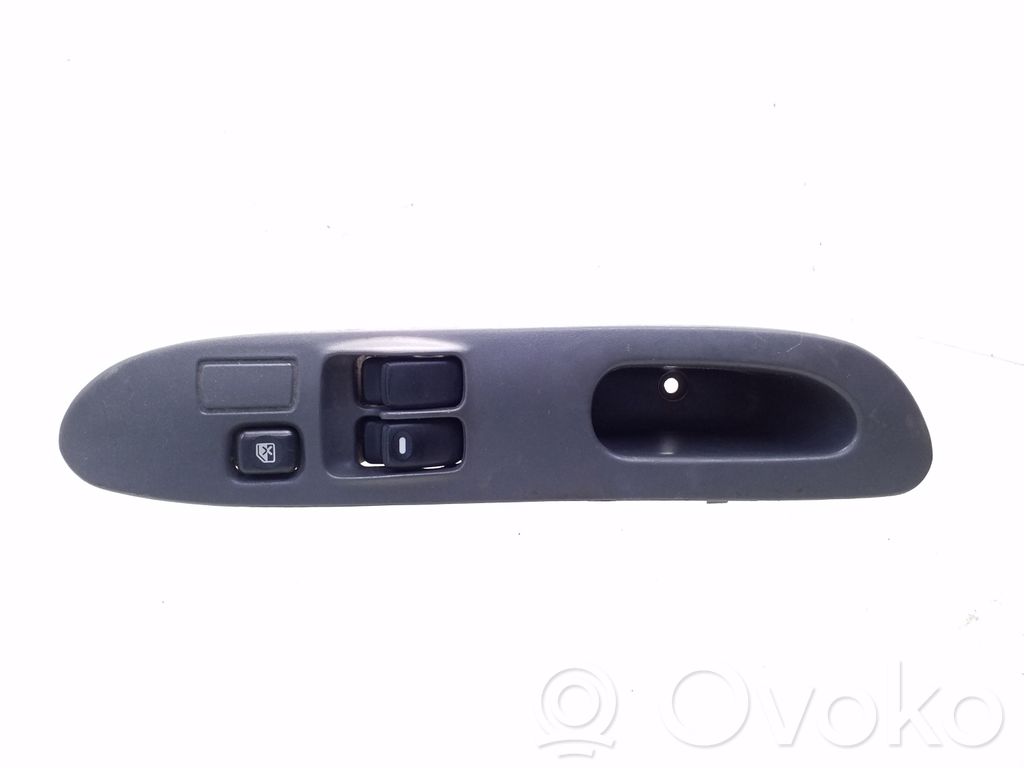 Mitsubishi Colt Electric window control switch 