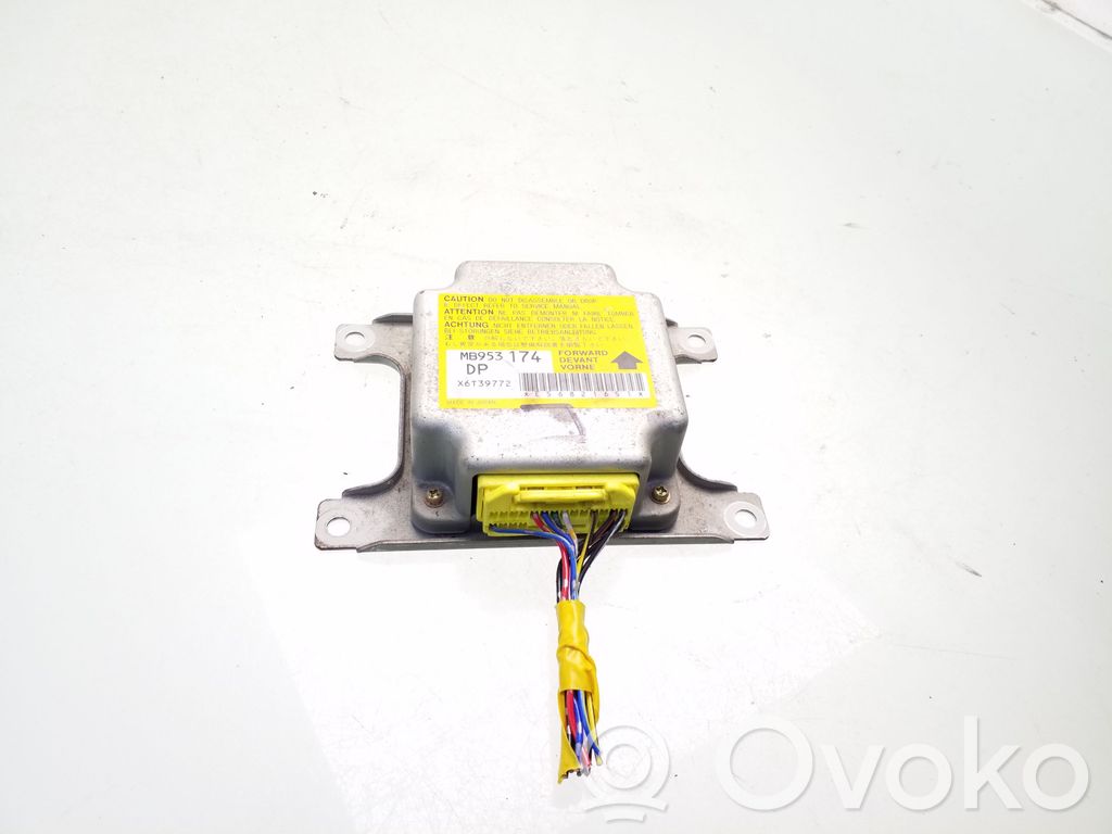 Mitsubishi Colt Airbag control unit/module 