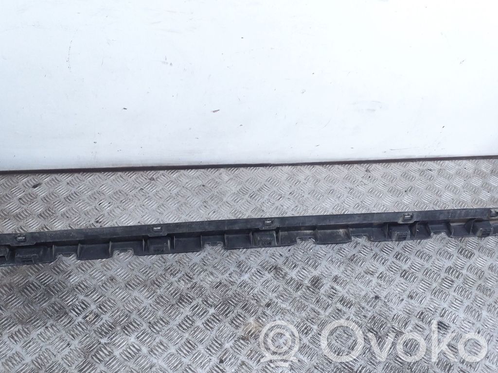 BMW X3 E83 Slenksčio dalis 