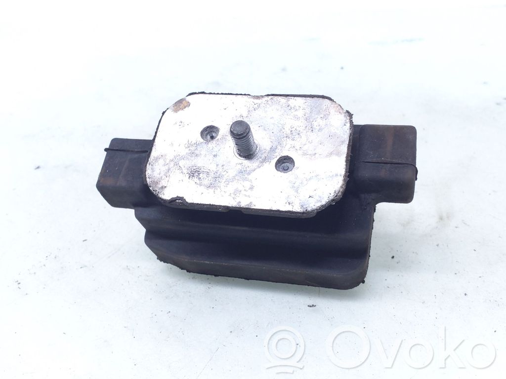 Soporte de la caja de cambios   6770289,677028902