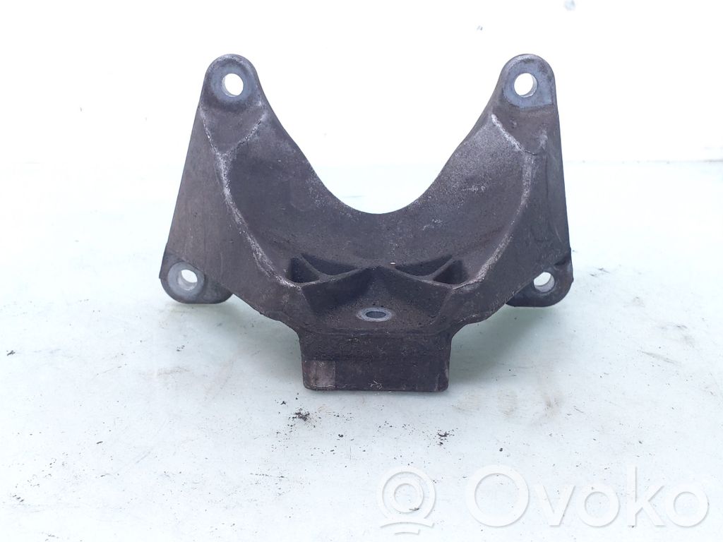 BMW 5 E60 E61 Gearbox mounting bracket 